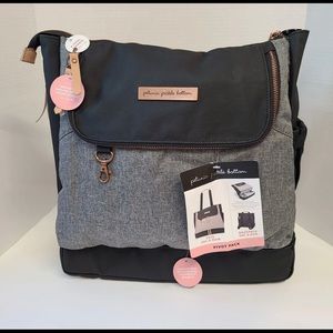 Petunia pickle bottom graphite black.